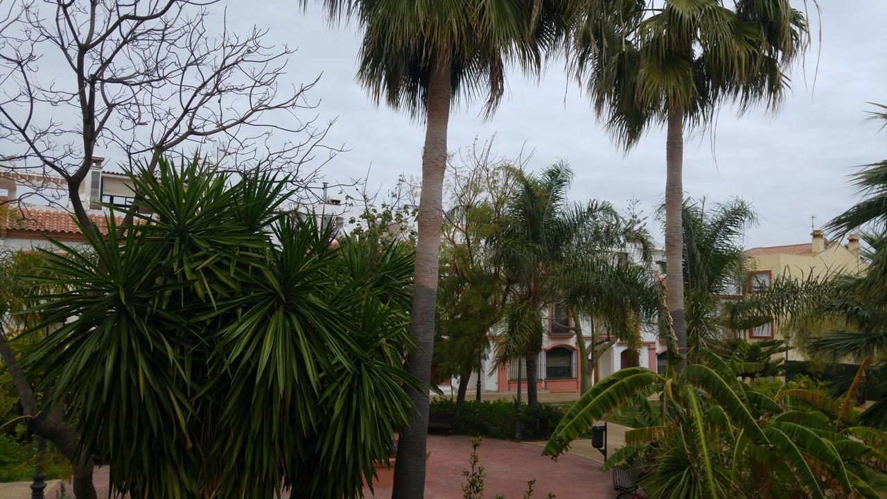 Hospederia V Centenario Estepona Exterior photo